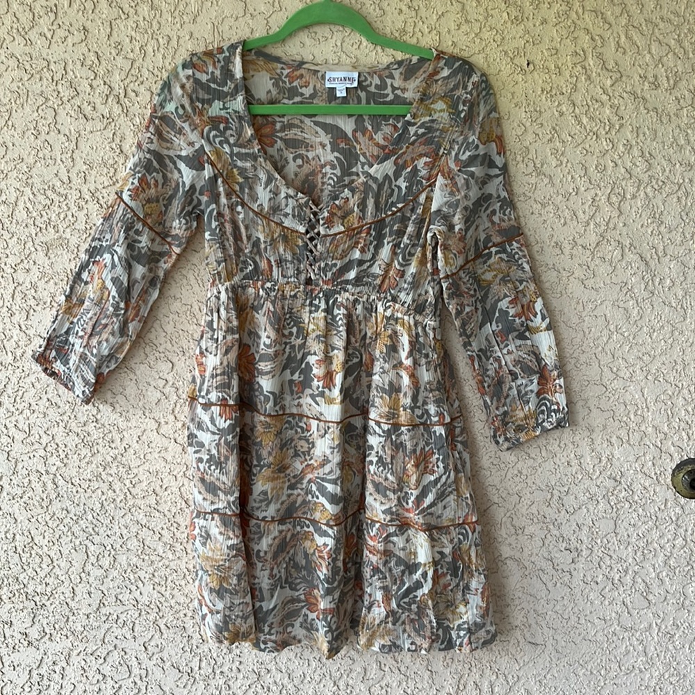 Brand new lightweight long-sleeve dress from the Boot Barn.